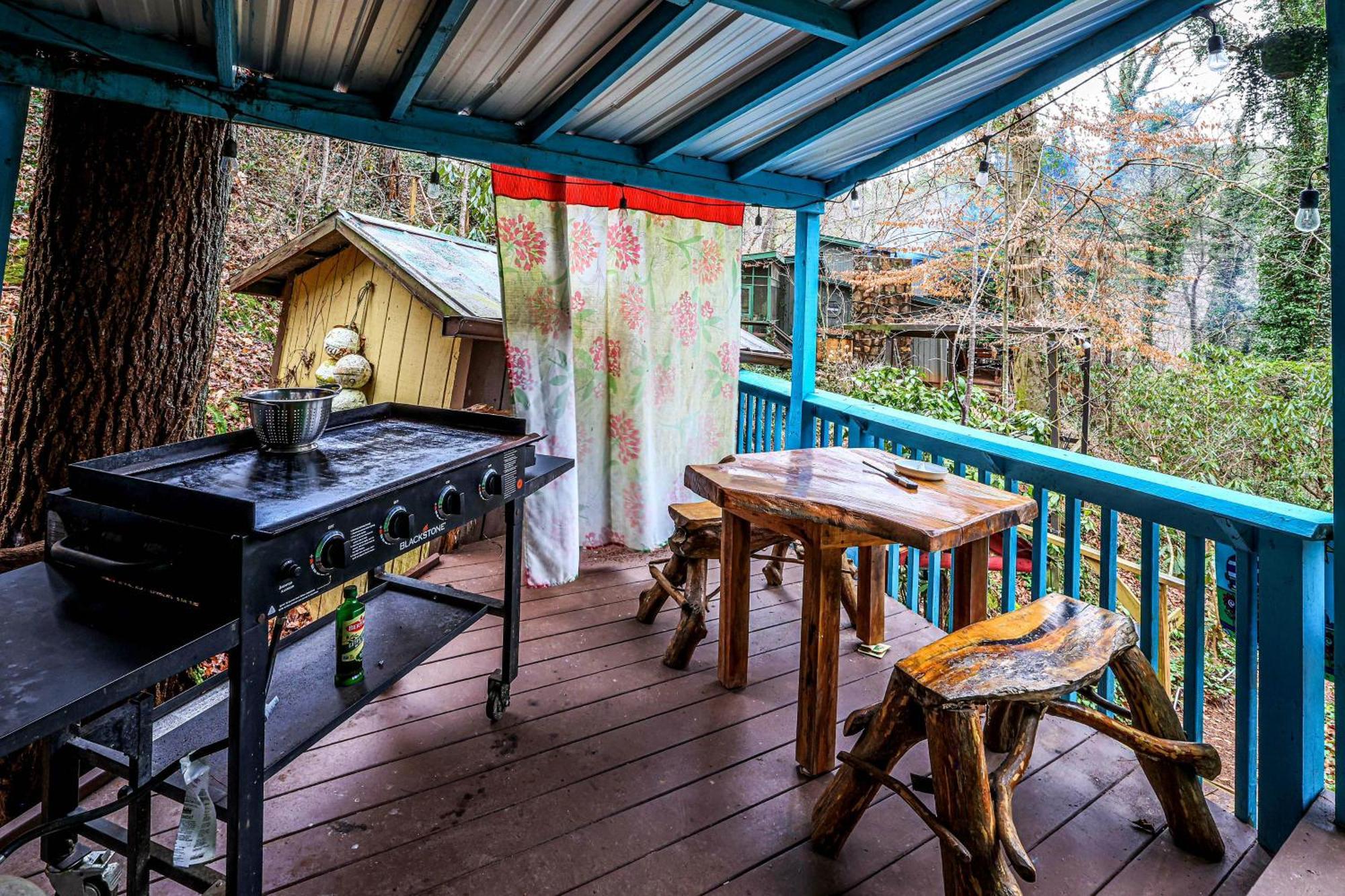 Bear Creek Lodge And Cabins In Helen Ga - Pet Friendly, River On Property, Walking Distance To Downtown Helen Extérieur photo