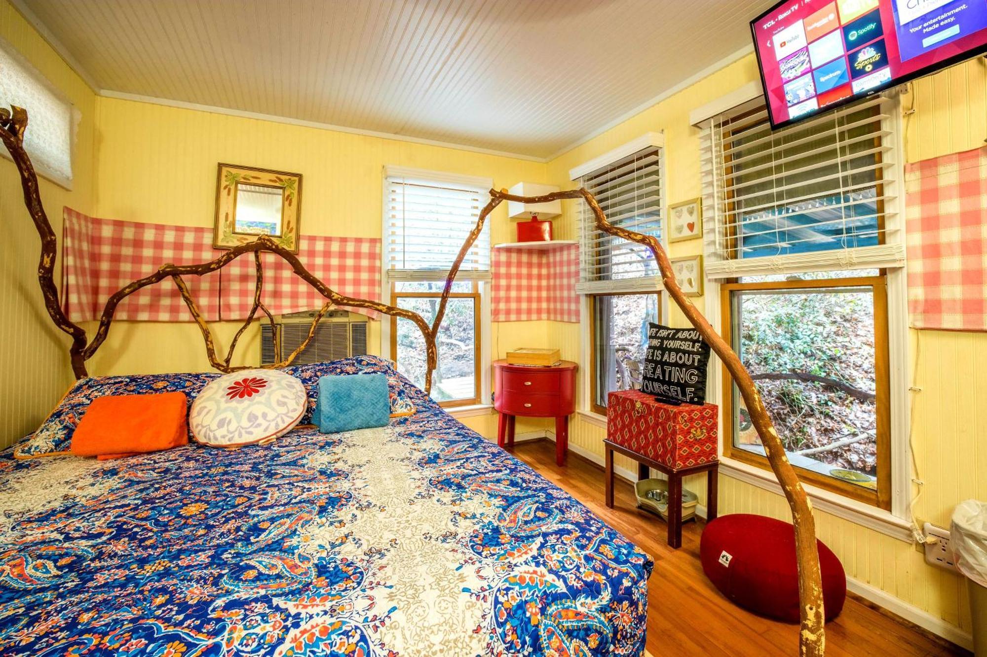Bear Creek Lodge And Cabins In Helen Ga - Pet Friendly, River On Property, Walking Distance To Downtown Helen Extérieur photo