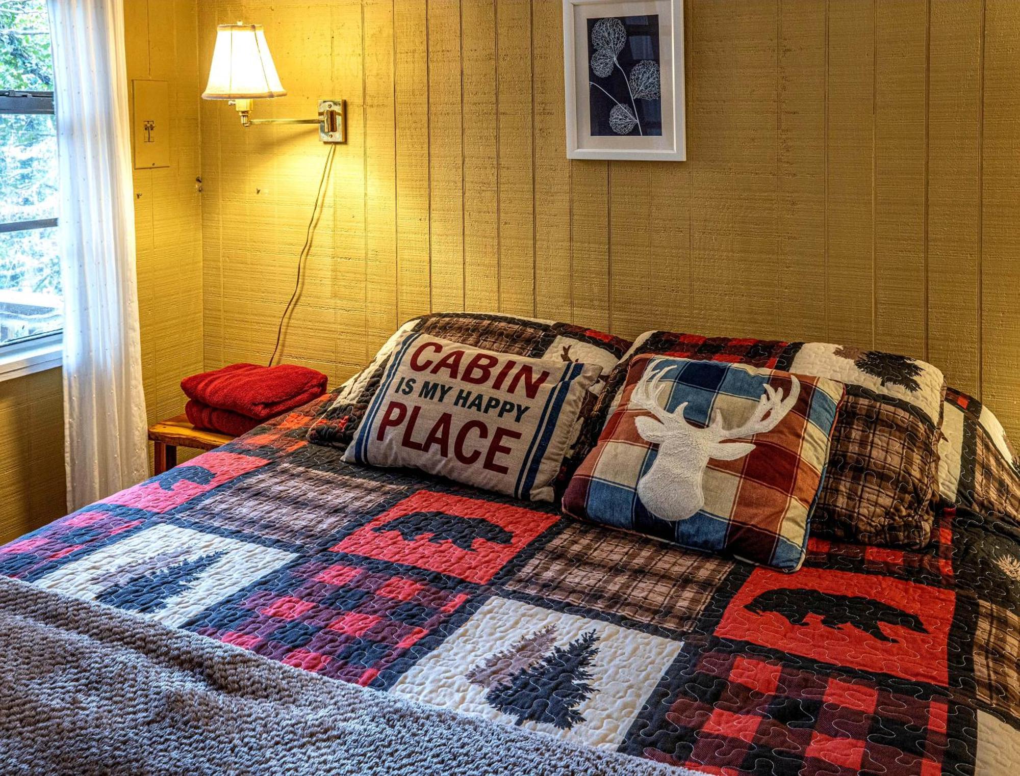 Bear Creek Lodge And Cabins In Helen Ga - Pet Friendly, River On Property, Walking Distance To Downtown Helen Extérieur photo